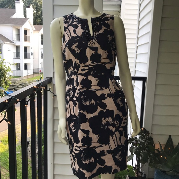 Saint Tropez West Dresses & Skirts - 📍2 for $15 Floral beaded linen summer dress